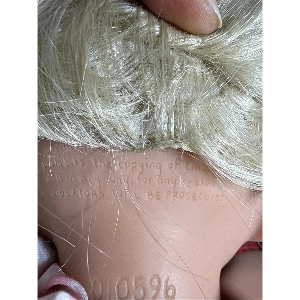 Vintage Lee Middleton Doll Realistic Newborn Honey Love (Awake Girl) Rotate Limb